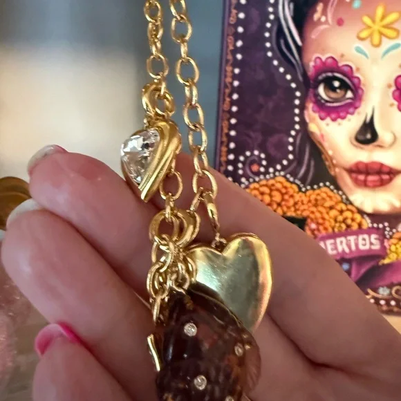 J.Crew Gold Heart and Crystal Charm Bracelet NWOT - Picture 7 of 7